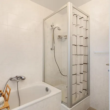 Scandinavian Apartment *