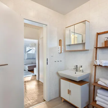 Scandinavian Apartment *