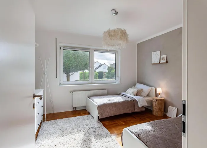 Scandinavian * Schloß Holte-Stukenbrock